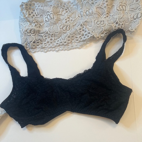 Four bralettes (Free People, Altered State, and Aerie) and two tanks Siz… - Picture 10 of 15